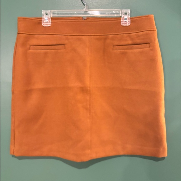 NWT LOFT Skirt - Picture 6 of 8